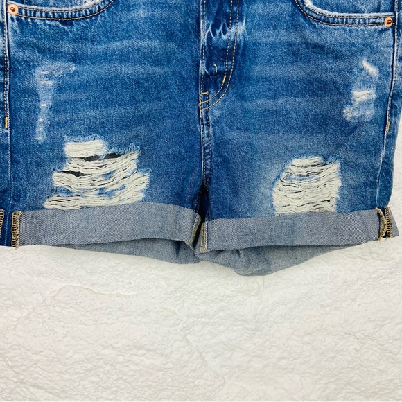 NWOT H&M denim jean distressed button fly rolled cuff cotton shorts size 2 - Picture 4 of 17